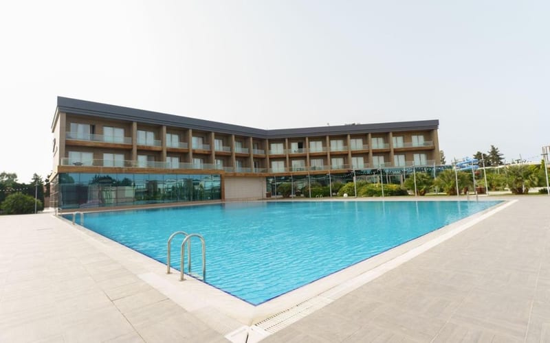 SHANI Resort Hotel & Villas
