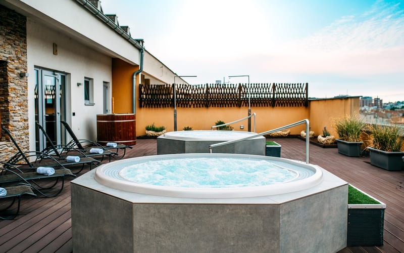 AVANTI Hotel