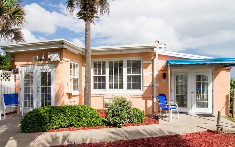 Coral Sands Inn & Seaside Cottages