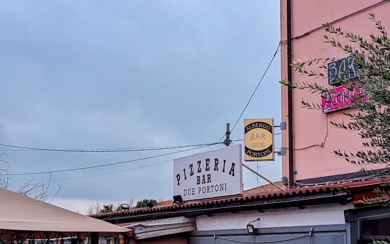 Due Portoni Albergo e Bar