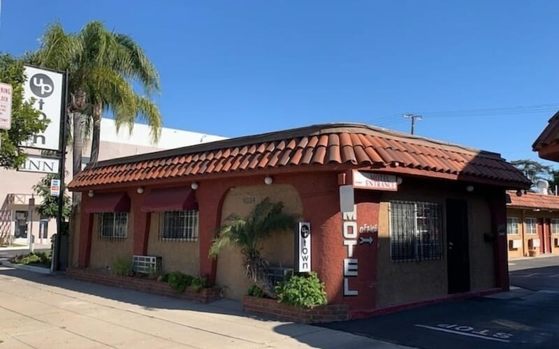 UpTown Inn