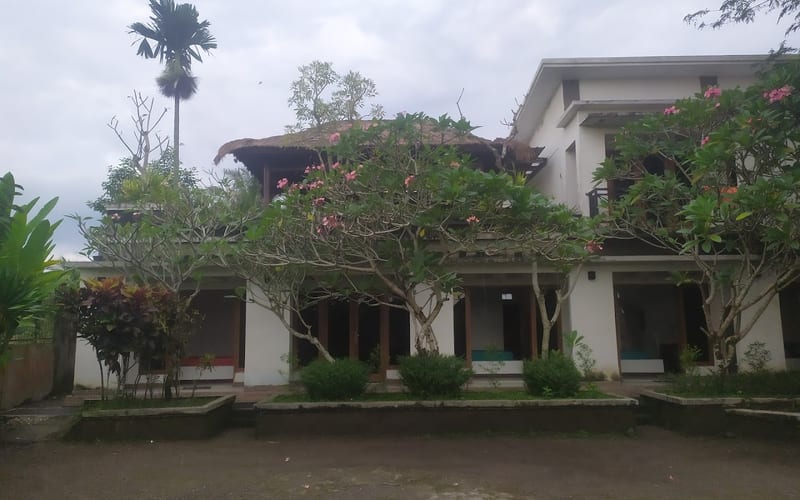 Tepi Sawah Hotel
