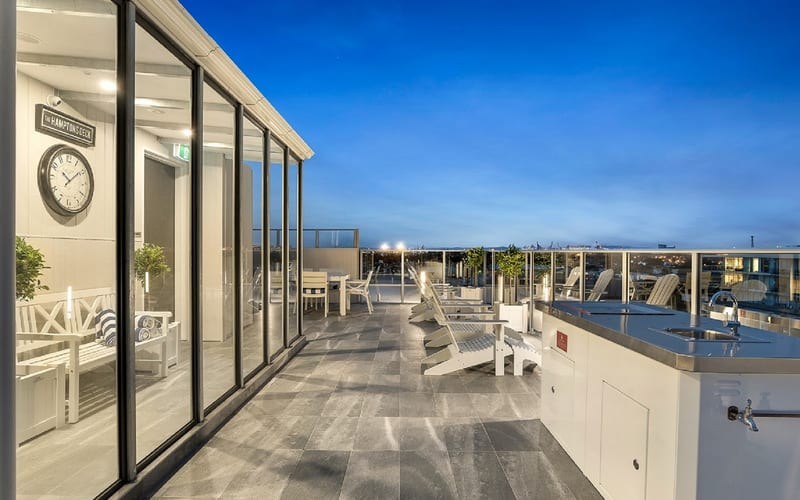 The Hamptons Apartments - Port Melbourne Apartment Hotel