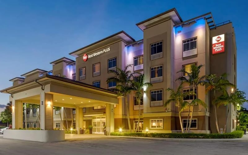 Best Western Plus Miami Airport North Hotel & Suites