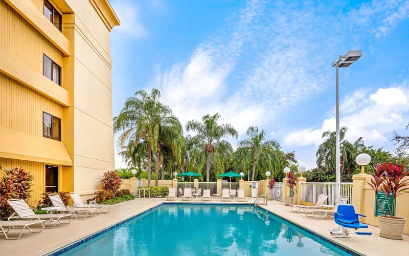 La Quinta Inn & Suites by Wyndham Miami Airport East