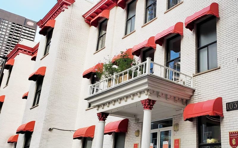 Auberge Saintlo Montréal