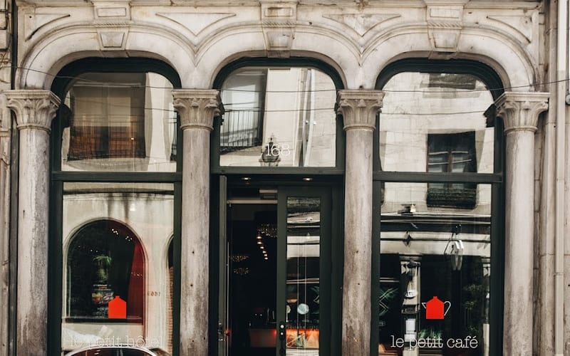 Le Petit Hotel