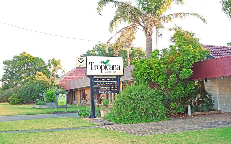 Tropicana Motor Inn