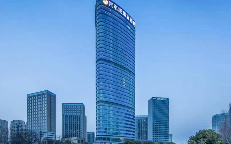 Auto City Ruili Hotel