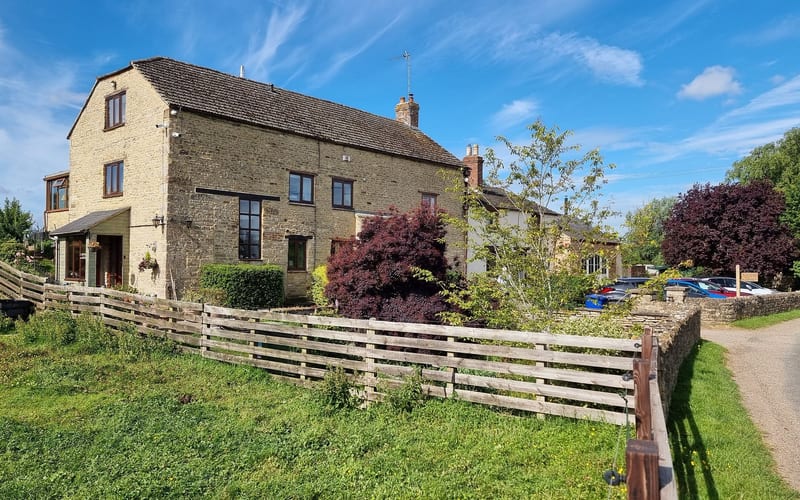 Astwell Mill Luxury B&B and Shepherds Hut